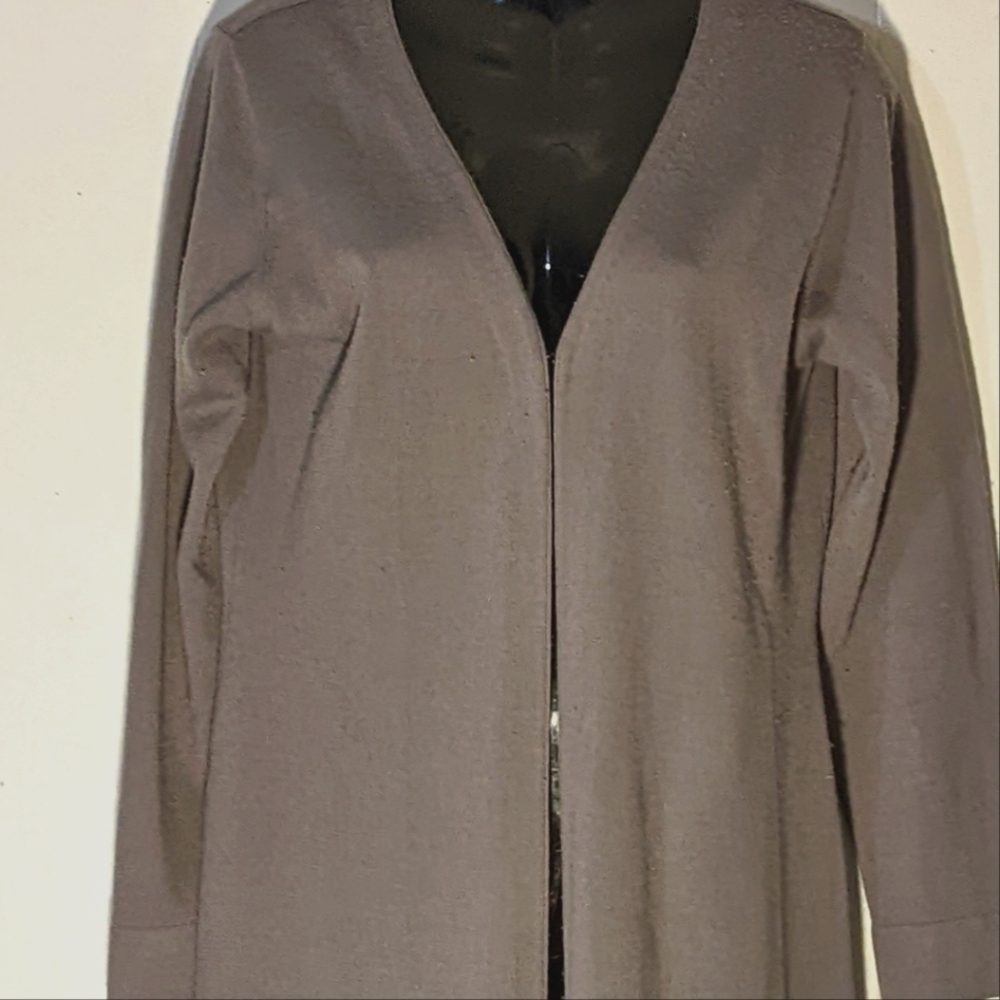 Stephanie Parks  cardigan M